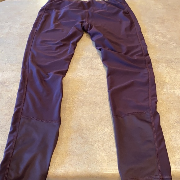 Women’s Layer 8 leggings size large - Picture 6 of 6